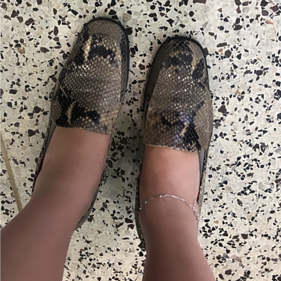 Absolutely amazing shoes. Size 8. Evan-Picone brand. Made in Spain - Picture 3 of 12